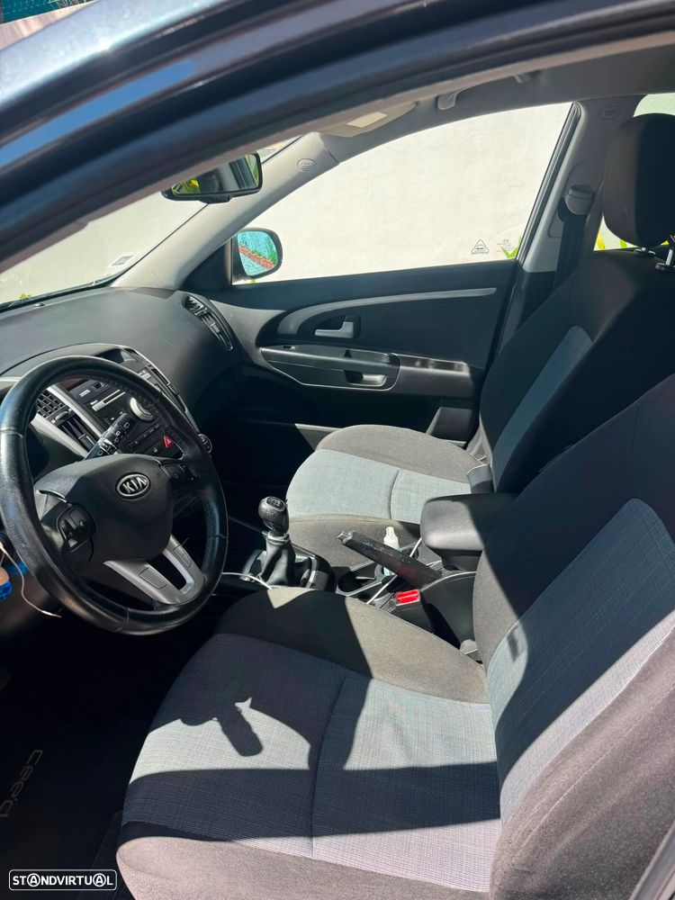 Kia Ceed 1.6 CRDi EX - 8