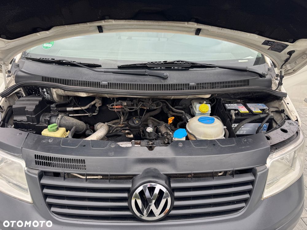 Volkswagen Transporter - 28
