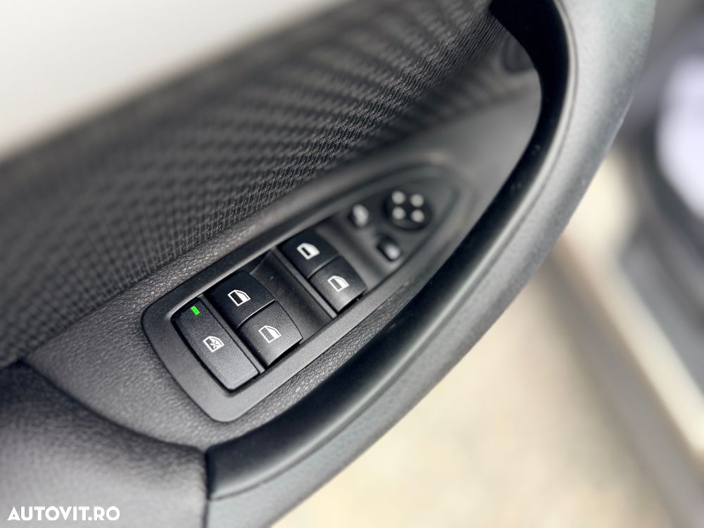 BMW X1 sDrive16d xLine - 19