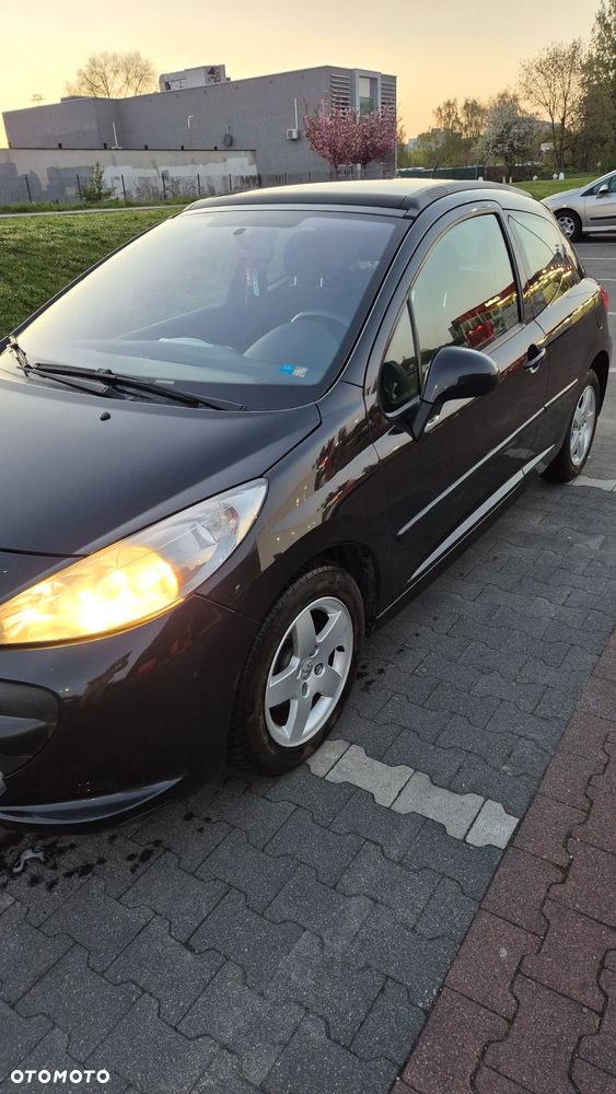 Peugeot 207 1.4 16V U Move - 2
