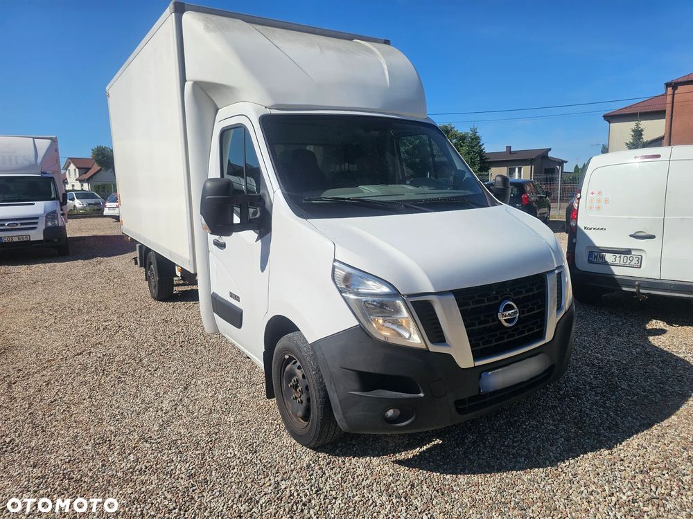 Nissan NV 400 - 1