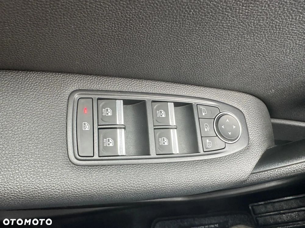 Renault Captur - 16