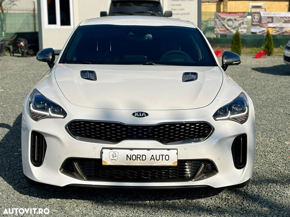 Kia Stinger 2.2 CRDI RWD GT Line - 2