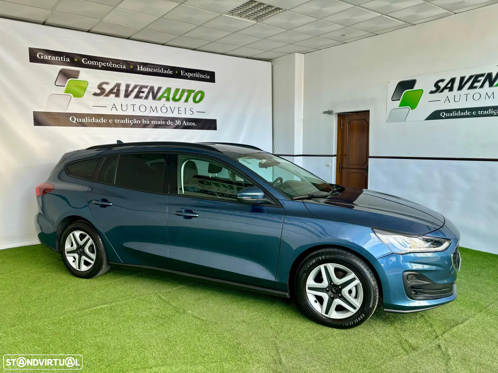 Ford Focus SW 1.0 EcoBoost Active - 11