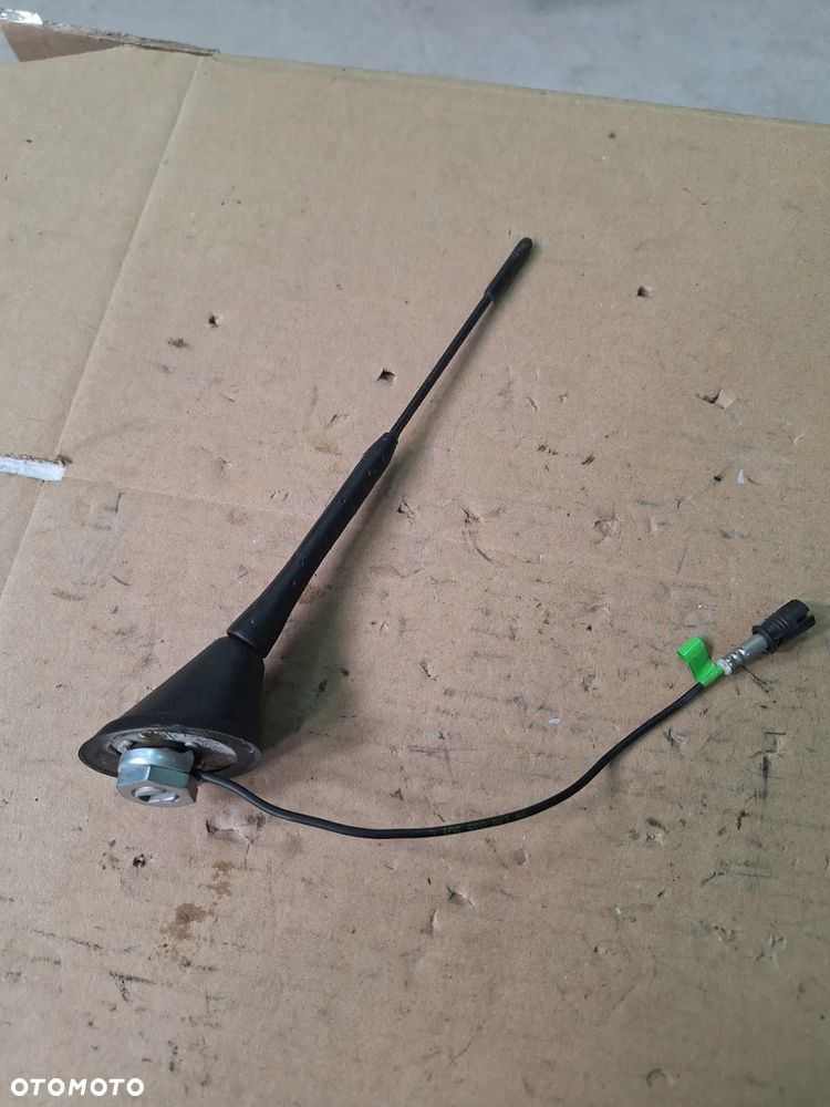 antena dachowa radia polo 9N 1J0035501C - 1