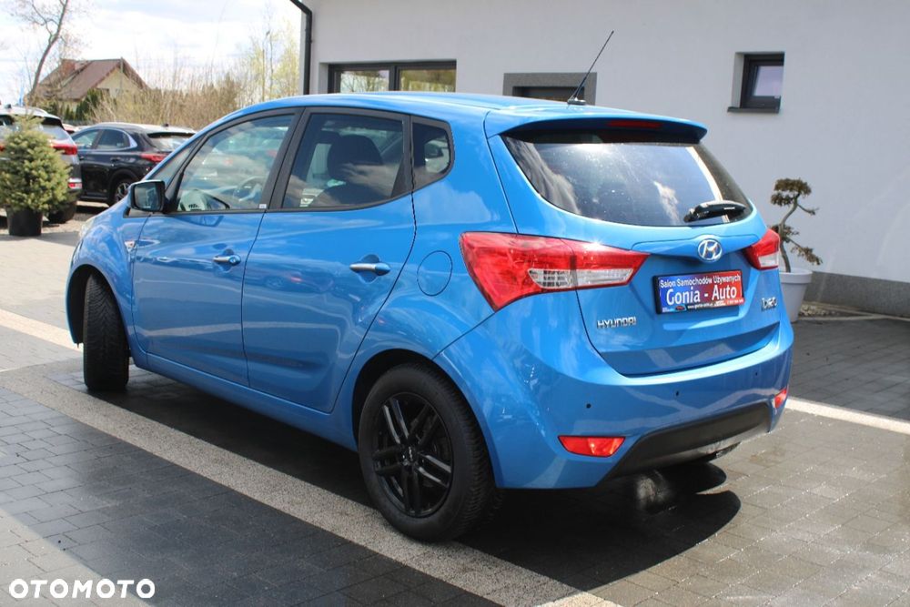 Hyundai ix20 - 3