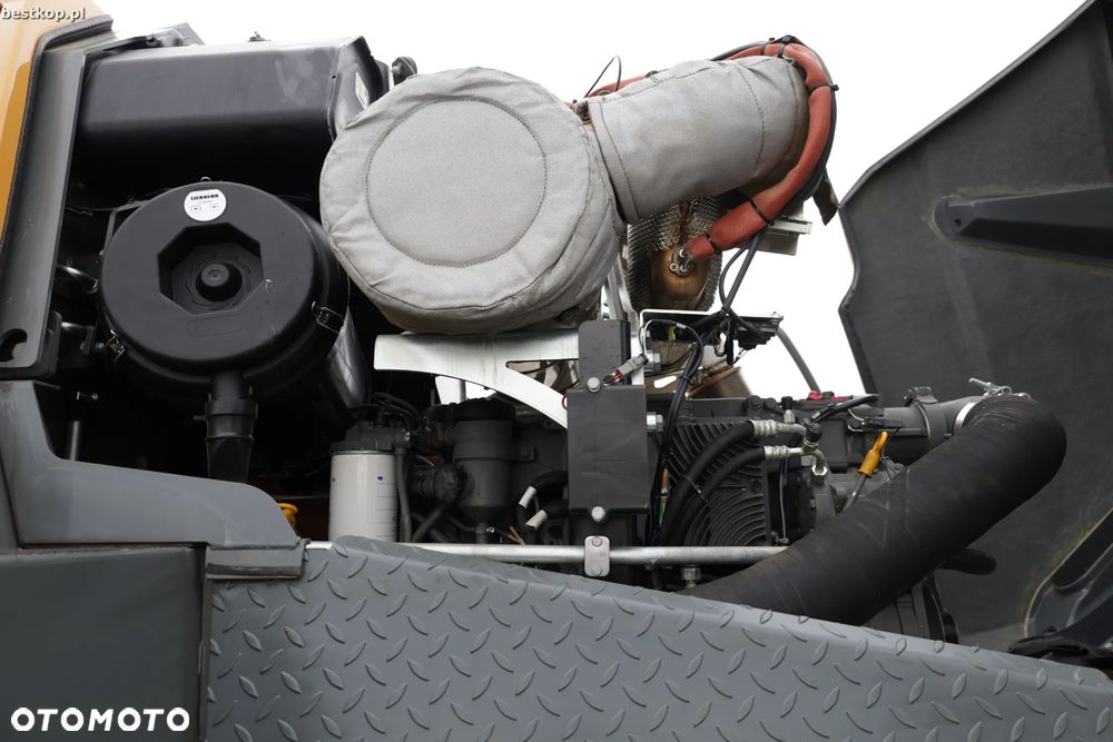 Liebherr 556 XPower - 37