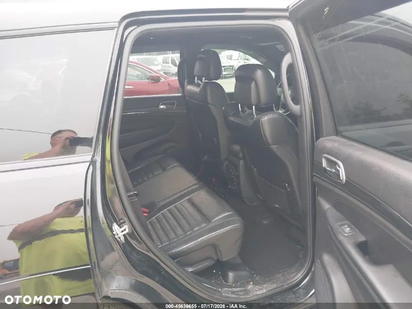 Jeep Grand Cherokee - 8