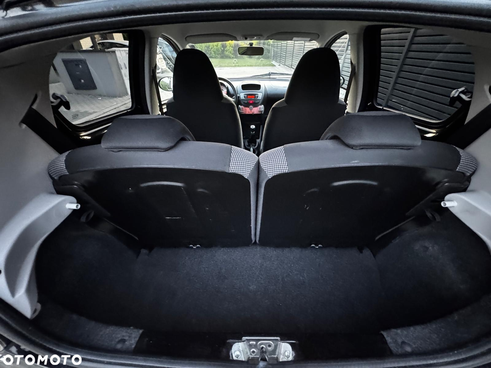 Toyota Aygo Black - 14