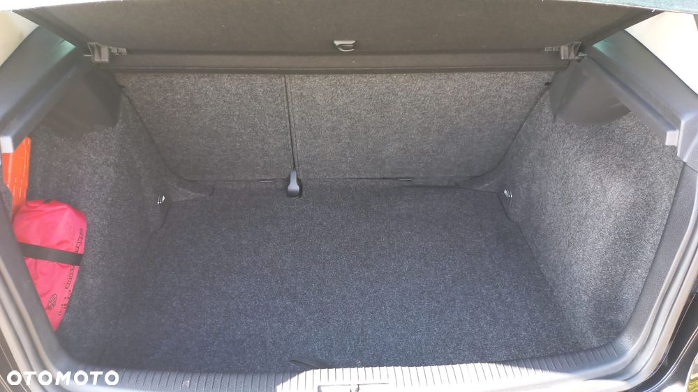 Volkswagen Golf 1.6 Goal - 19