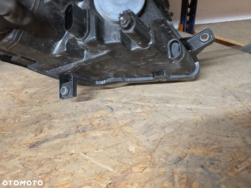 VOLKSWAGEN PASSAT B6 LAMPA PRZEDNIA LEWA ANGLIK 3C0941005 - 5