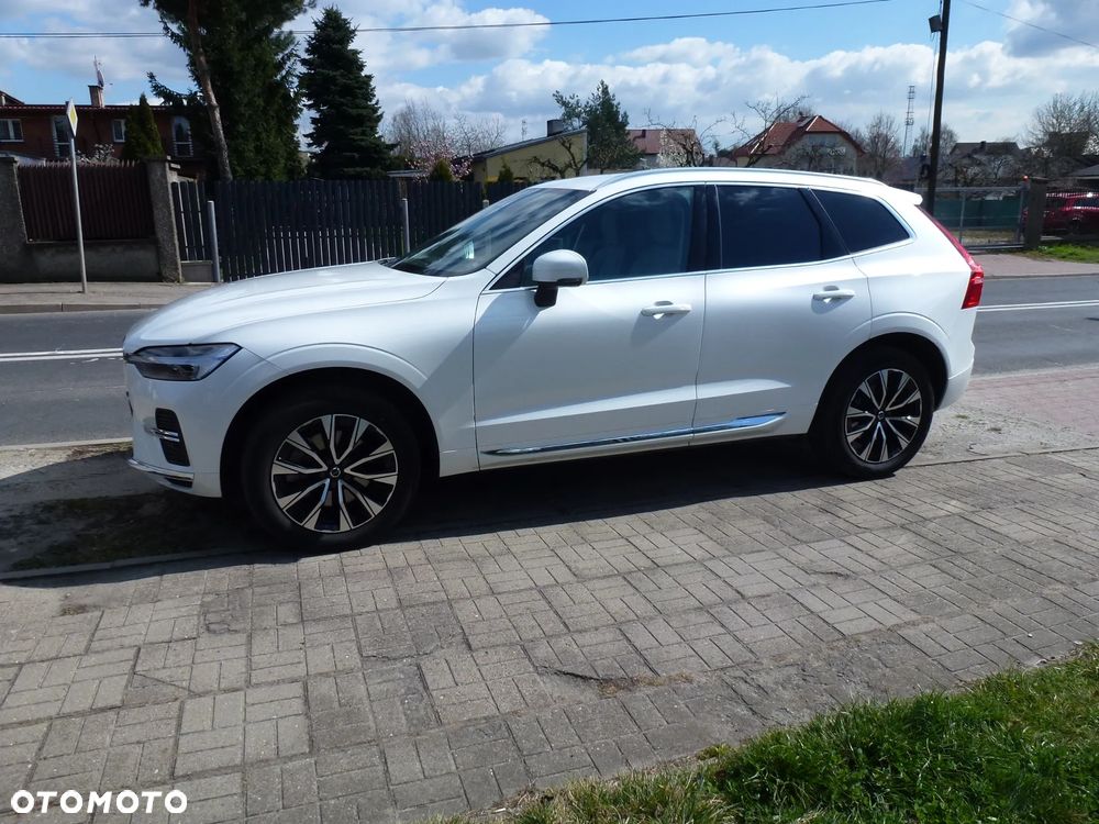 Volvo XC 60 B4 B Plus Bright - 2