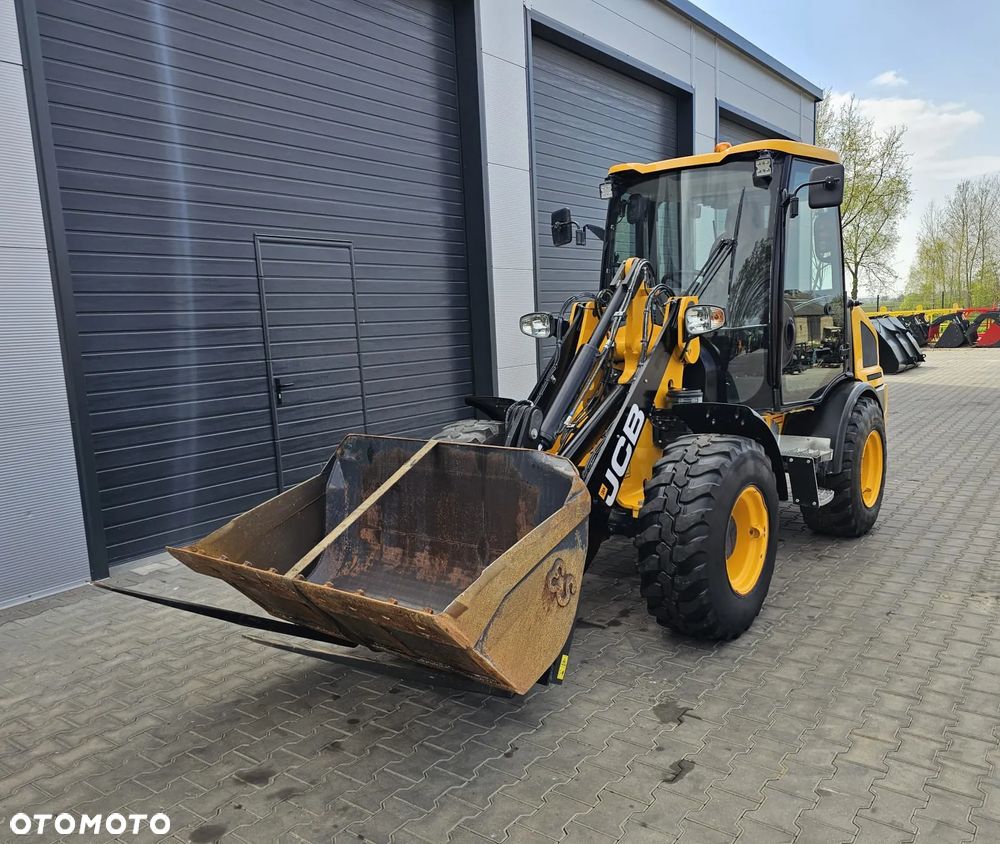 JCB 407 AGRI 2022r - 7