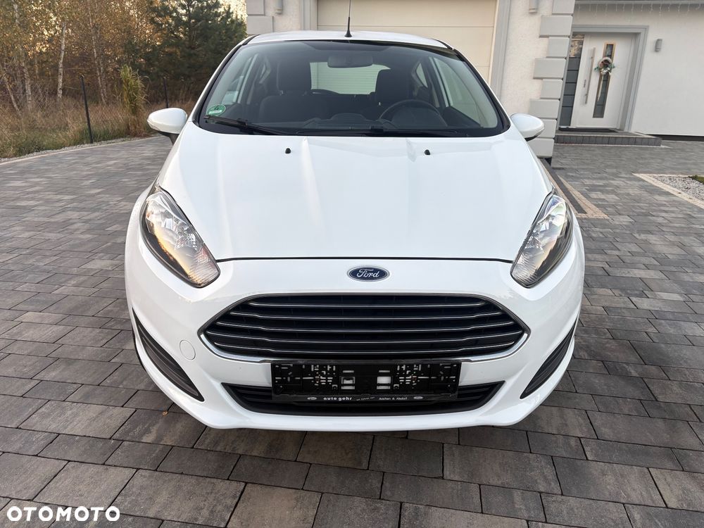 Ford Fiesta 2013 photo 2