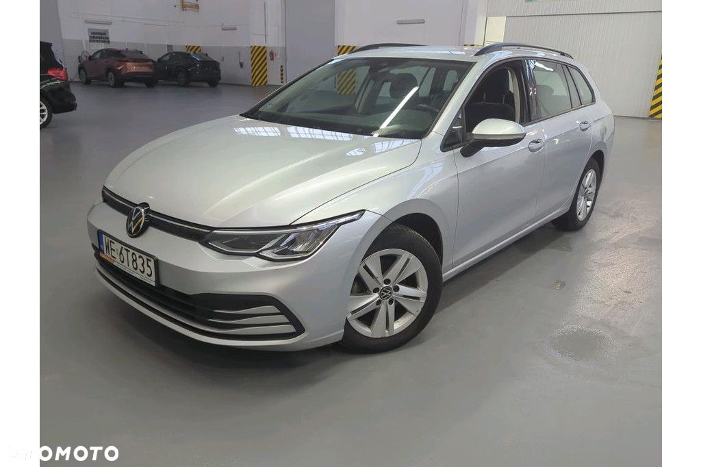 Volkswagen Golf - 1