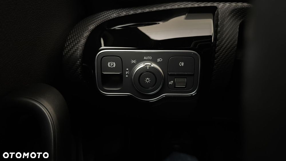 Mercedes-Benz Klasa A 200 7G-DCT - 25