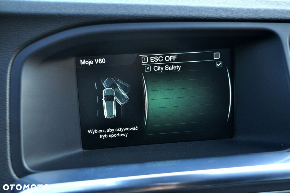 Volvo V60 D3 Summum - 24