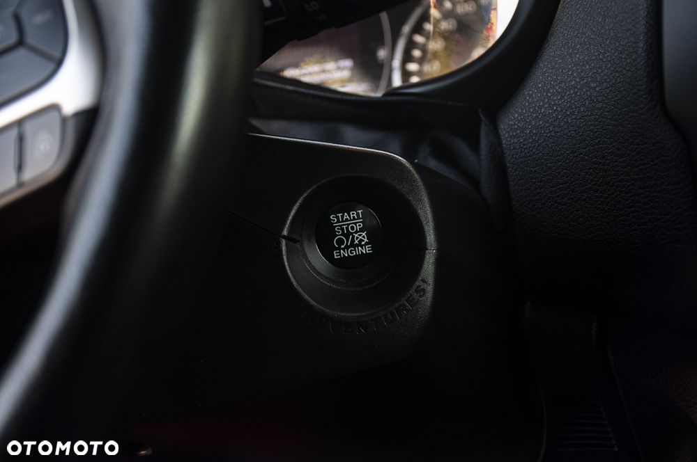 Jeep Renegade 1.4 MultiAir Longitude - 38