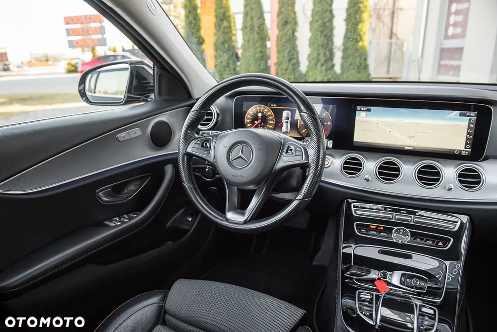 Mercedes-Benz Klasa E 220 d Business Edition 9G-TRONIC - 30