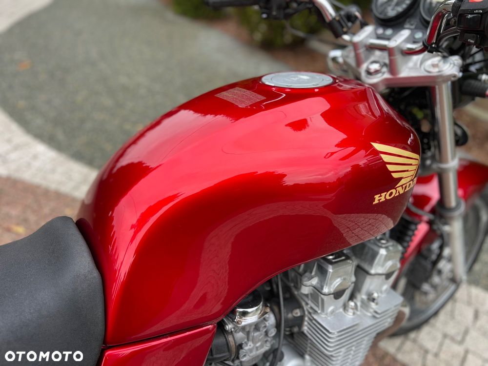 Honda CB - 16