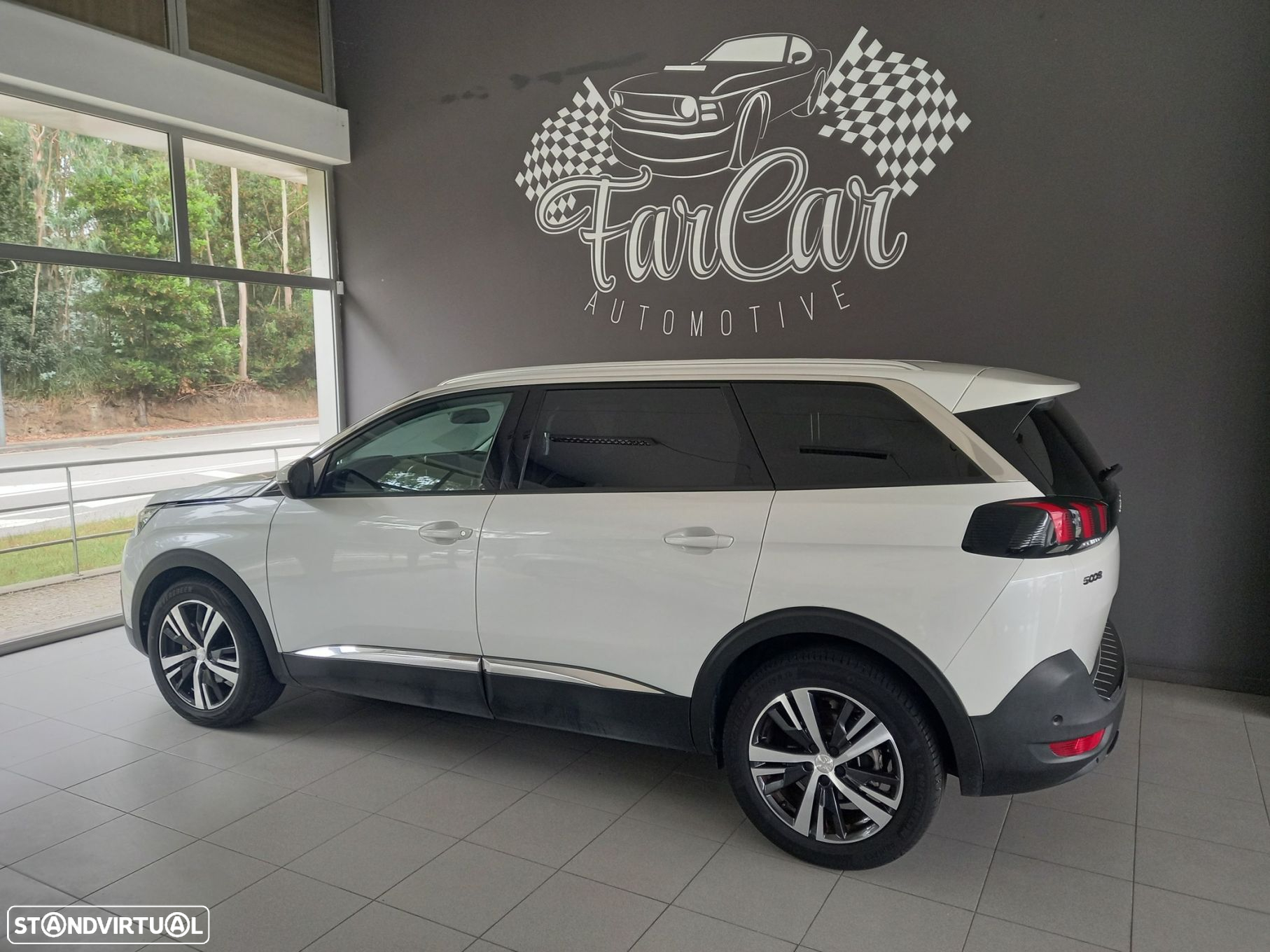 Peugeot 5008 1.5 BlueHDi Allure EAT8 - 3