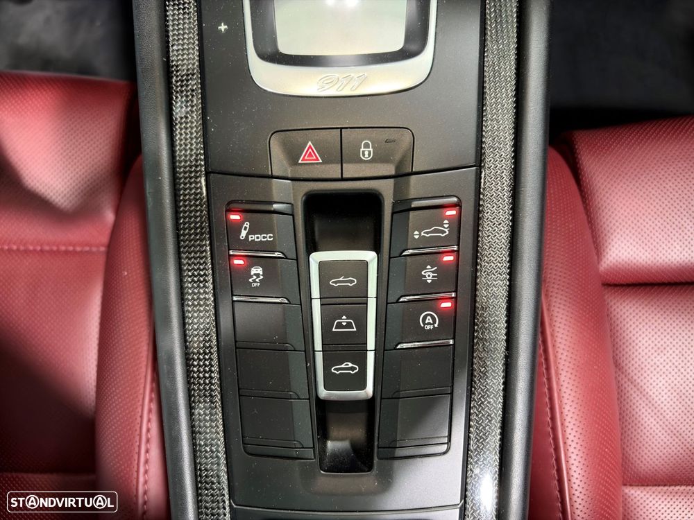 Porsche 911 (991) Turbo S Cabriolet - 15