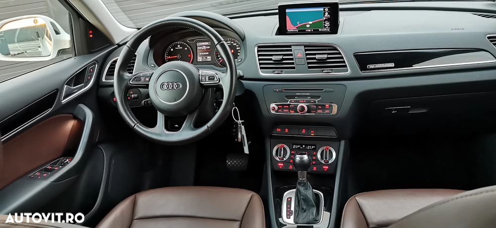 Audi Q3 2.0 TDI Quattro S tronic - 29