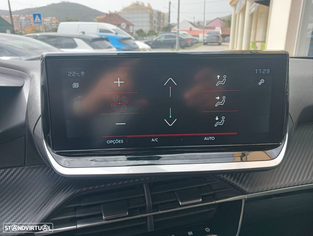 Peugeot 2008 1.2 PureTech Allure - 15