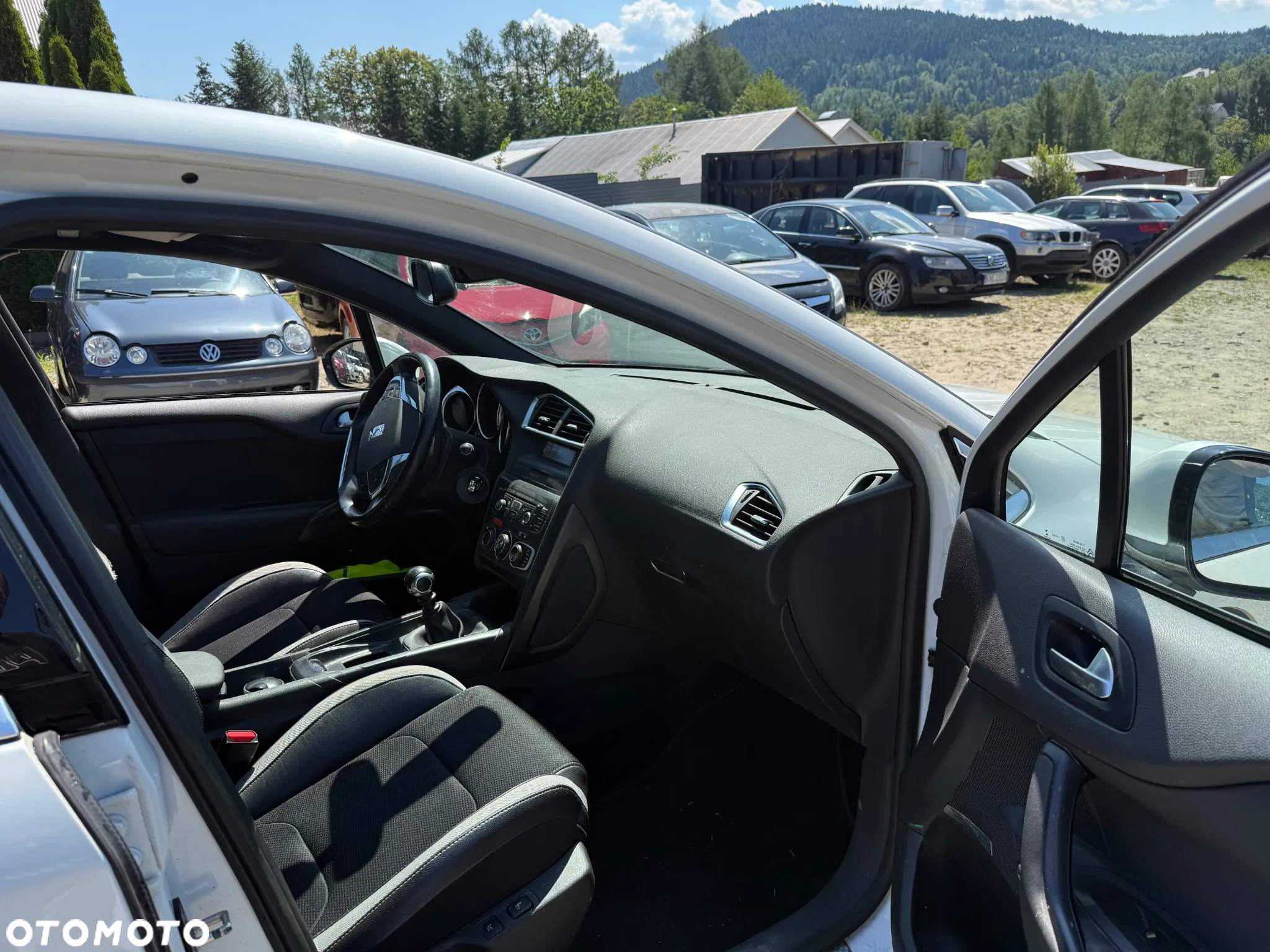 Citroën DS4 e-HDi 115 SoChic - 10