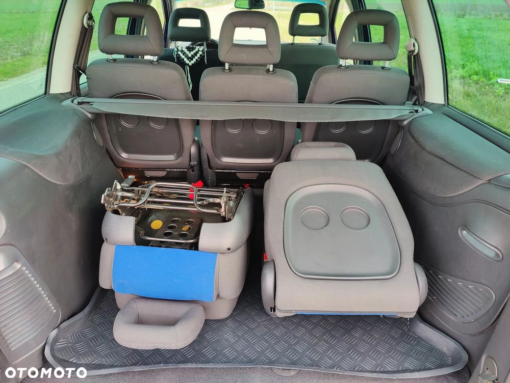 Volkswagen Sharan 2.0 TDI Sportline - 9