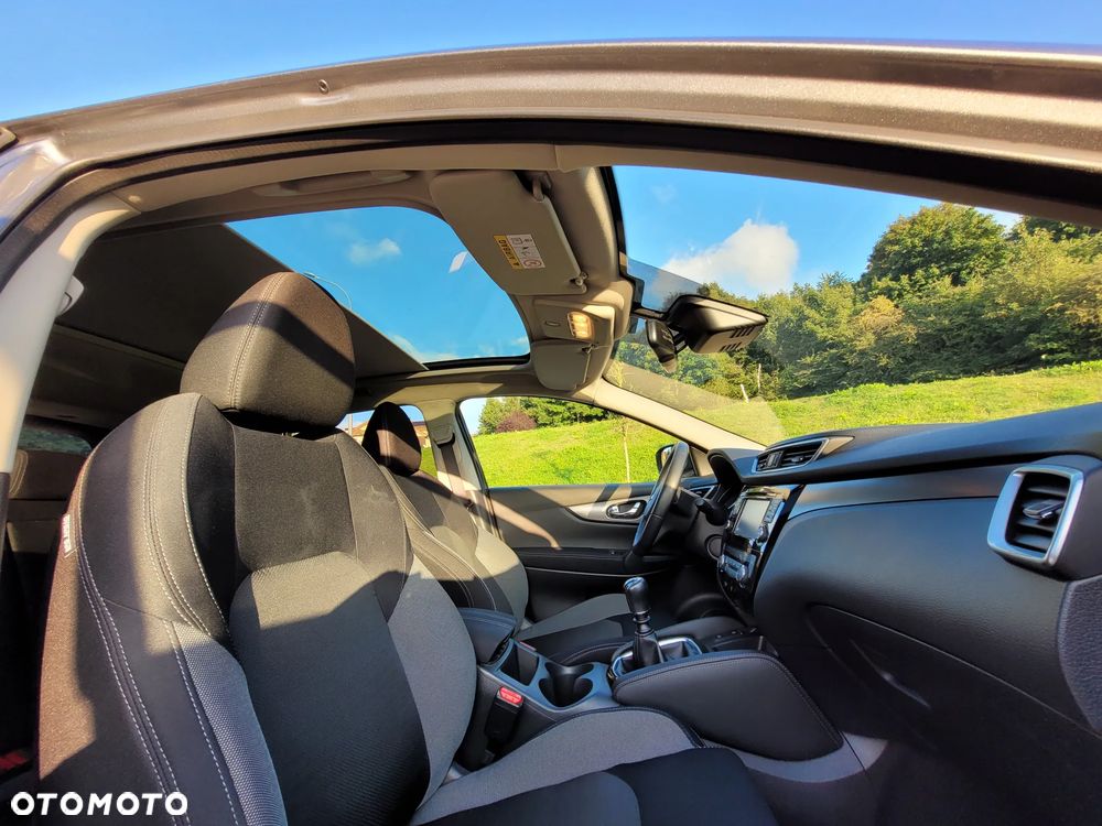 Nissan Qashqai 1.2 DIG-T N-Connecta - 8