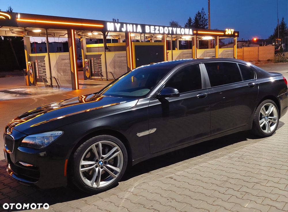 BMW Seria 7 - 33