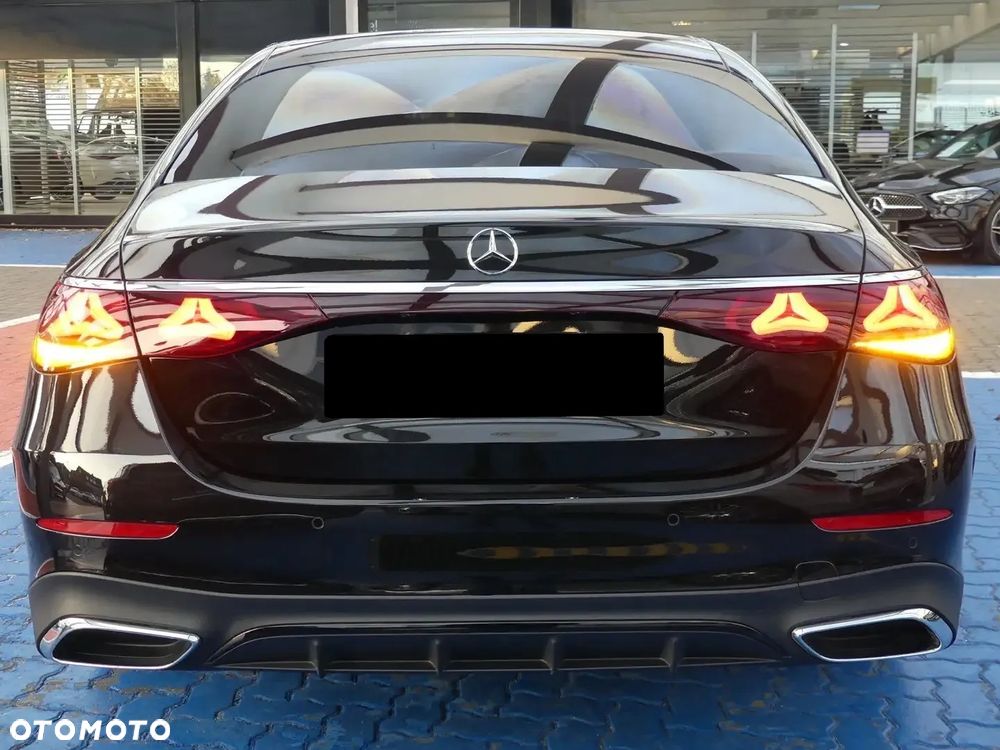 Mercedes-Benz Klasa E 220 d mHEV 4-Matic AMG 9G-Tronic - 6