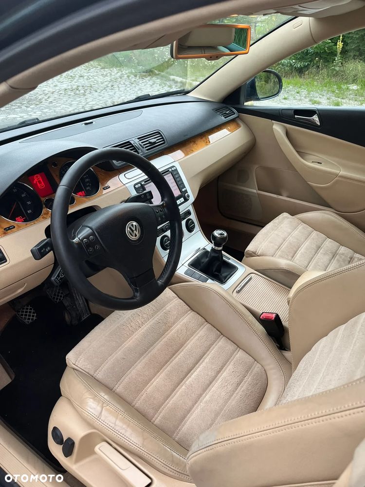 Volkswagen Passat 2.0 TSI Highline - 3