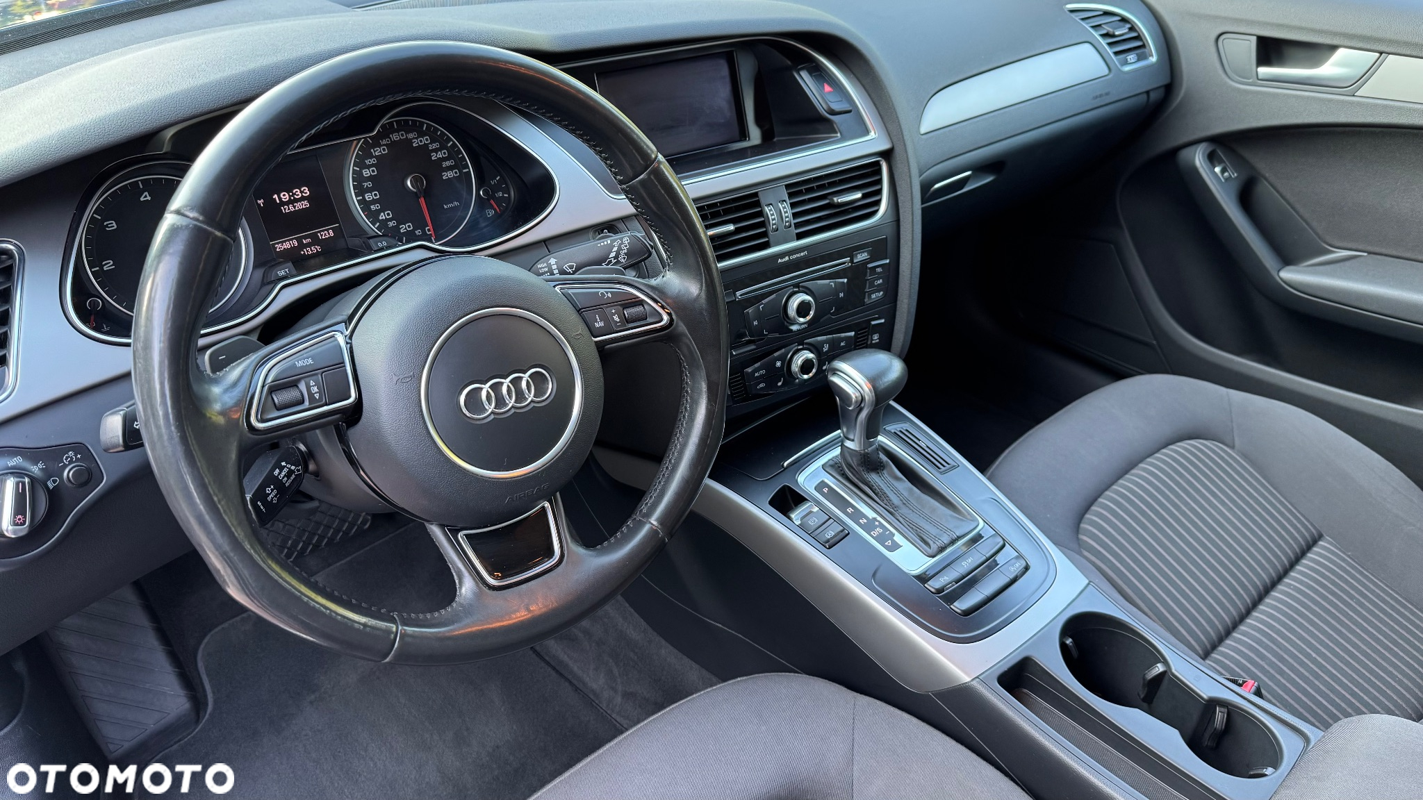 Audi A4 Avant - 10
