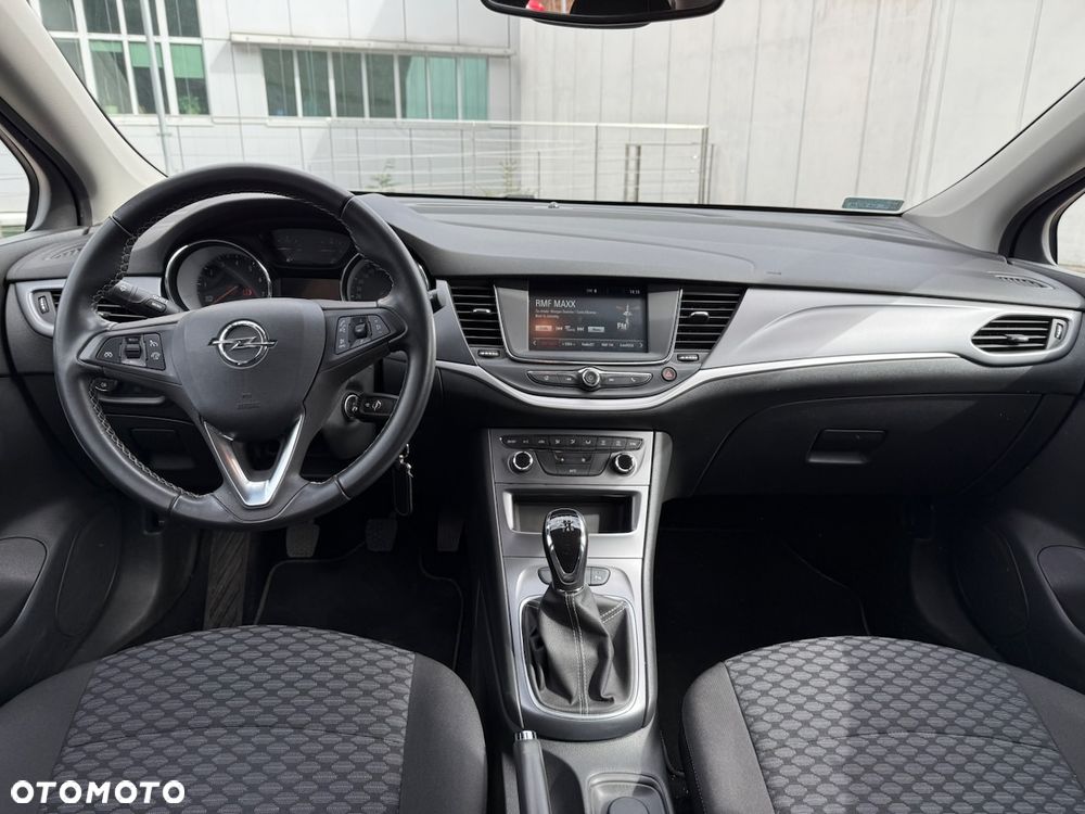 Opel Astra 1.4 T Enjoy S&S - 15