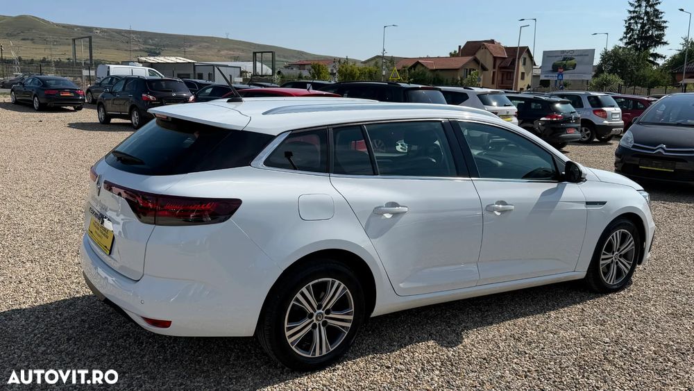 Renault Megane BLUE dCi 115 Equilibre - 11