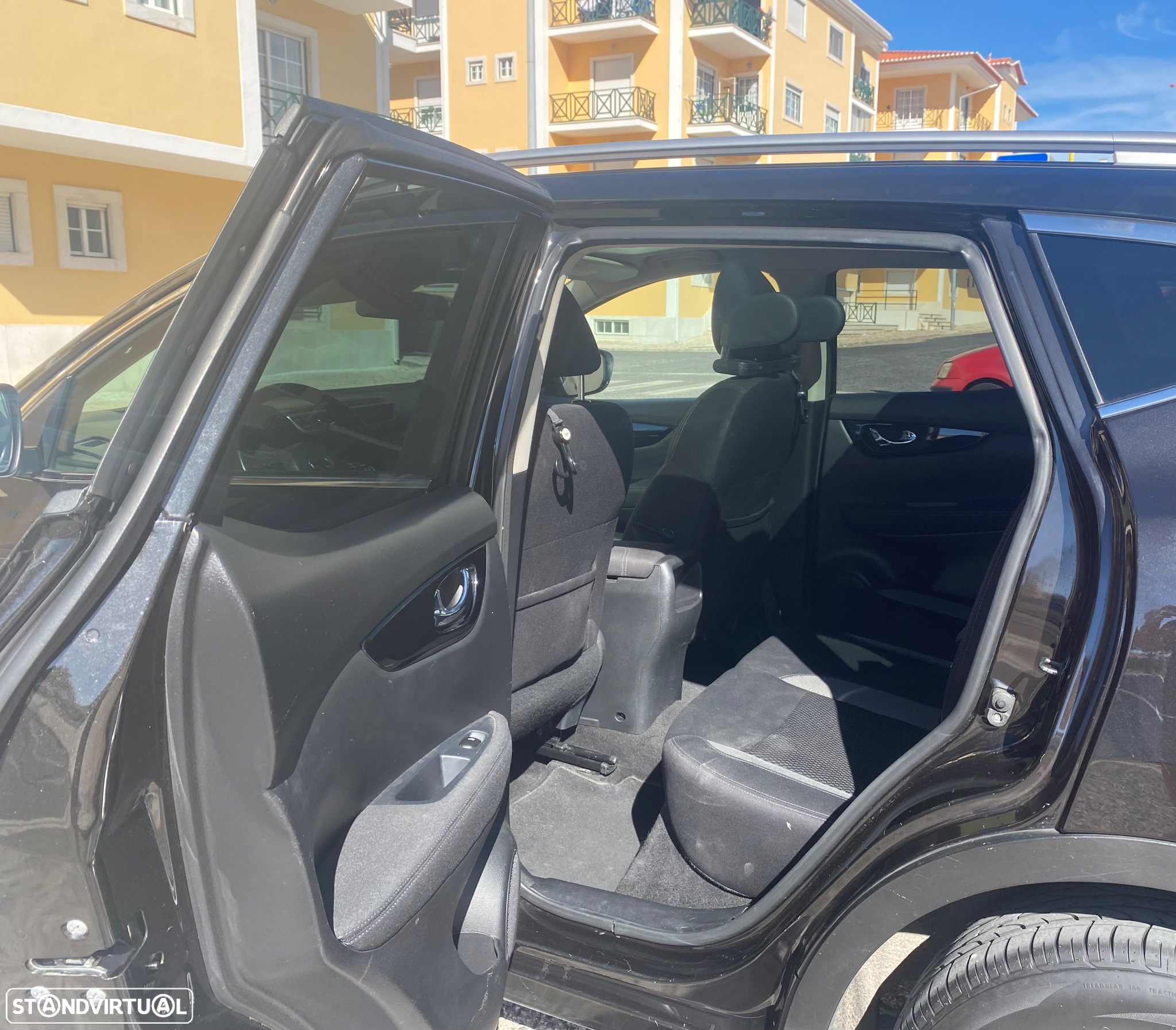 Nissan Qashqai 1.5 dCi N-Connecta Business - 19