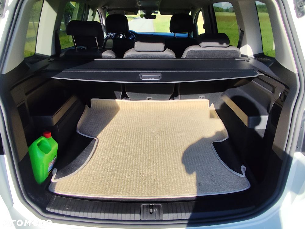 Volkswagen Touran 2.0 TDI SCR (BlueMotion Technology) DSG Highline - 20