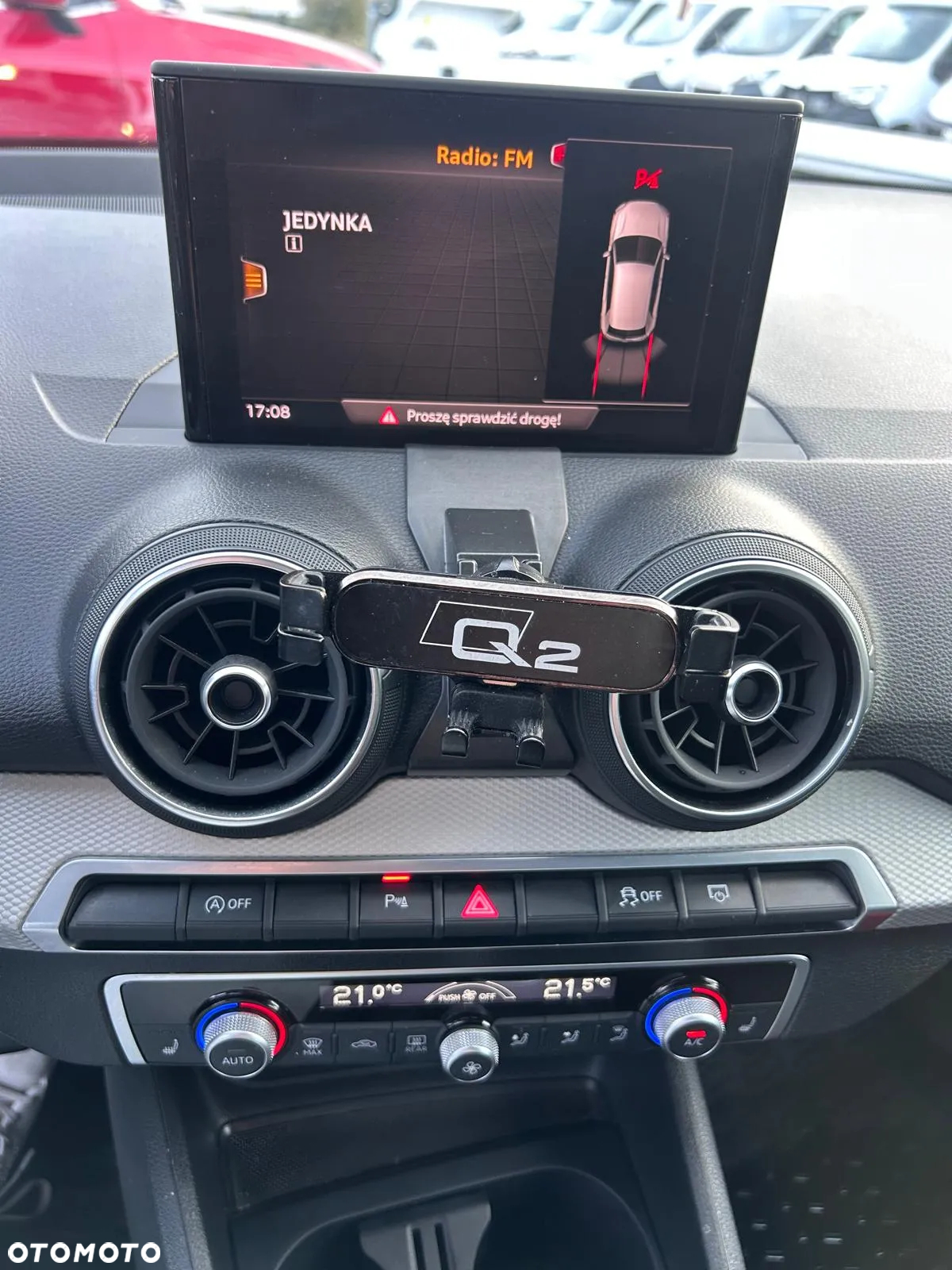 Audi Q2 30 TFSI - 22