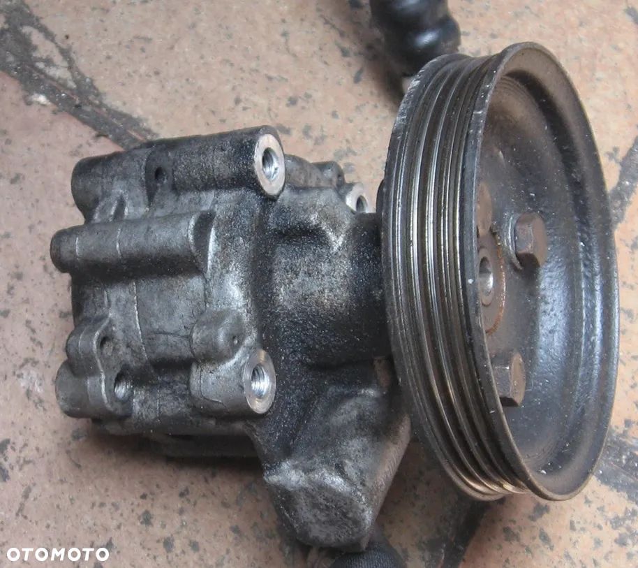 pompa wspomagania FIAT LINEA 1.3 JTD 51790281 - 2