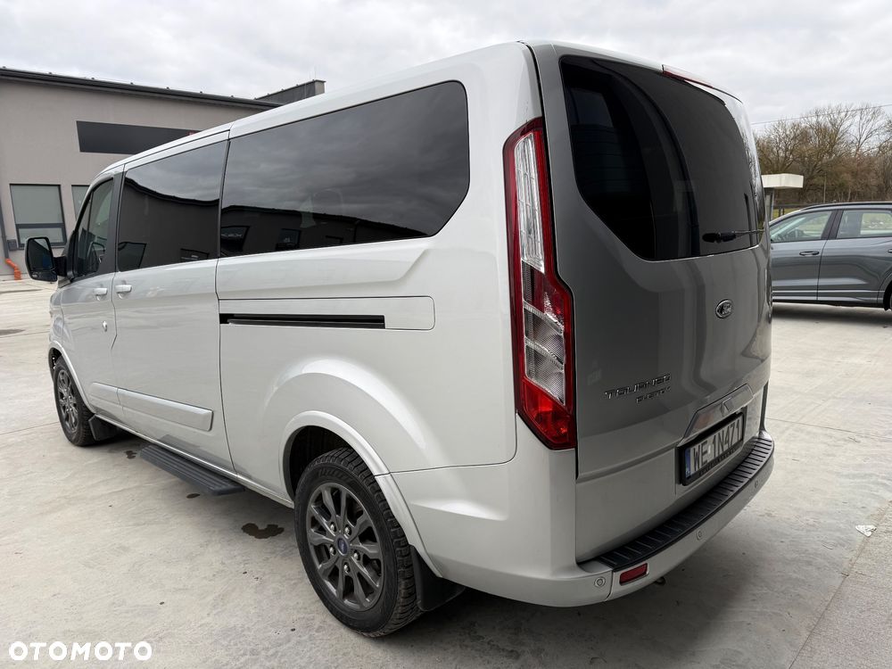 Ford Tourneo Custom 2.0 TDCi L2 Titanium SelectShift - 4