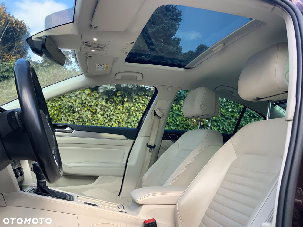 Volkswagen Passat - 10
