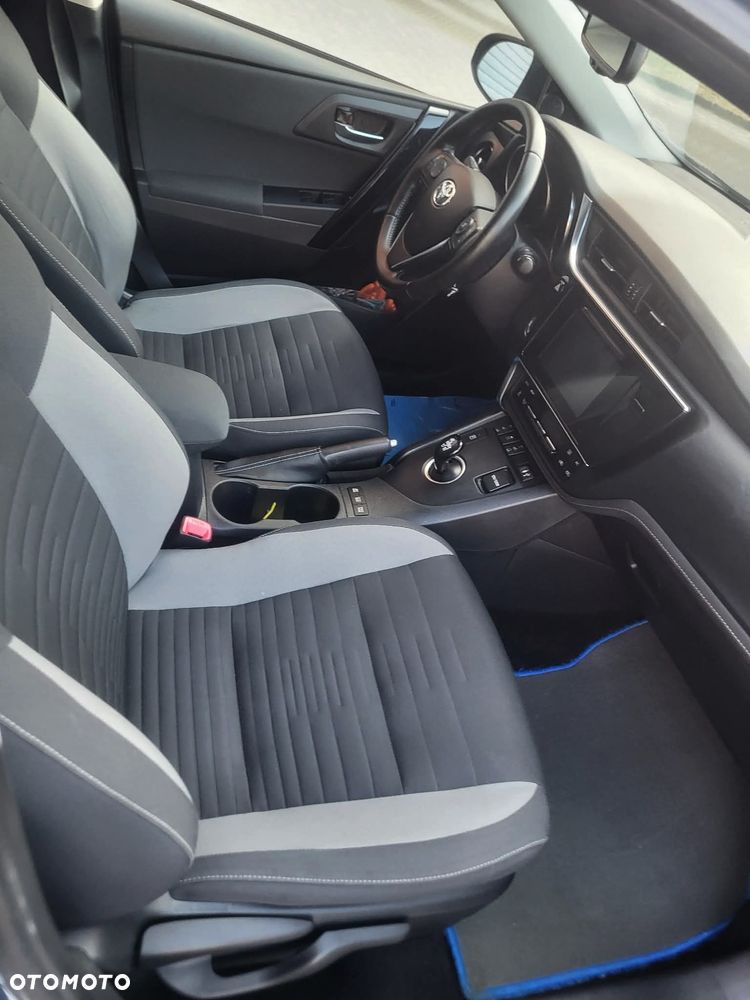 Toyota Auris - 8