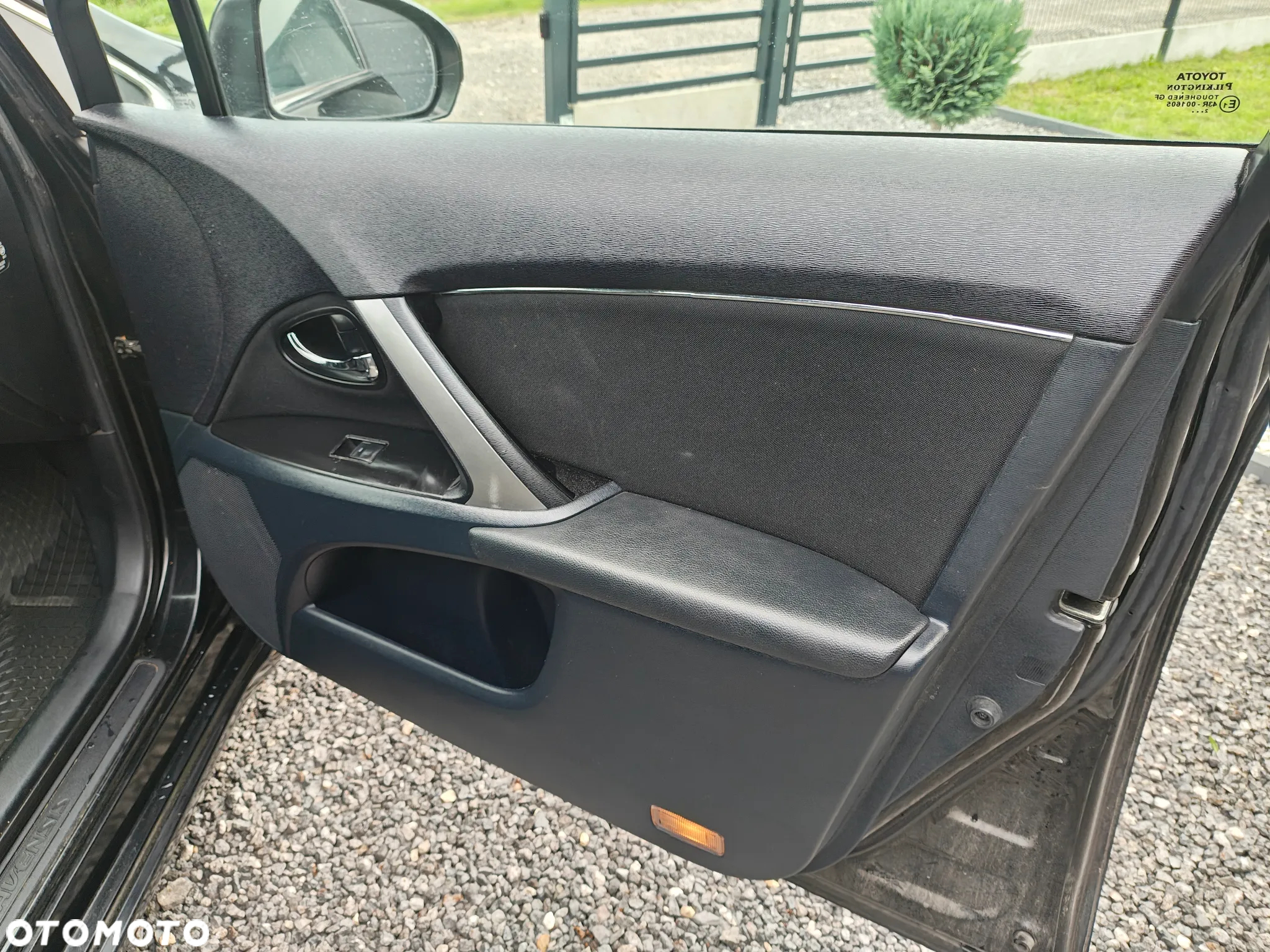 Toyota Avensis 1.6 Luna - 14