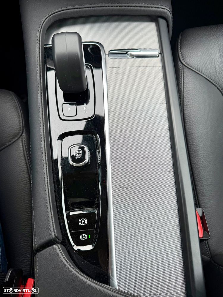 Volvo XC 90 T8 AWD Core - 20