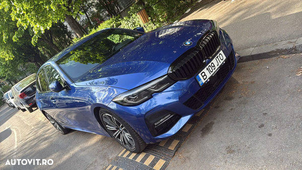 BMW Seria 3 330d xDrive AT MHEV