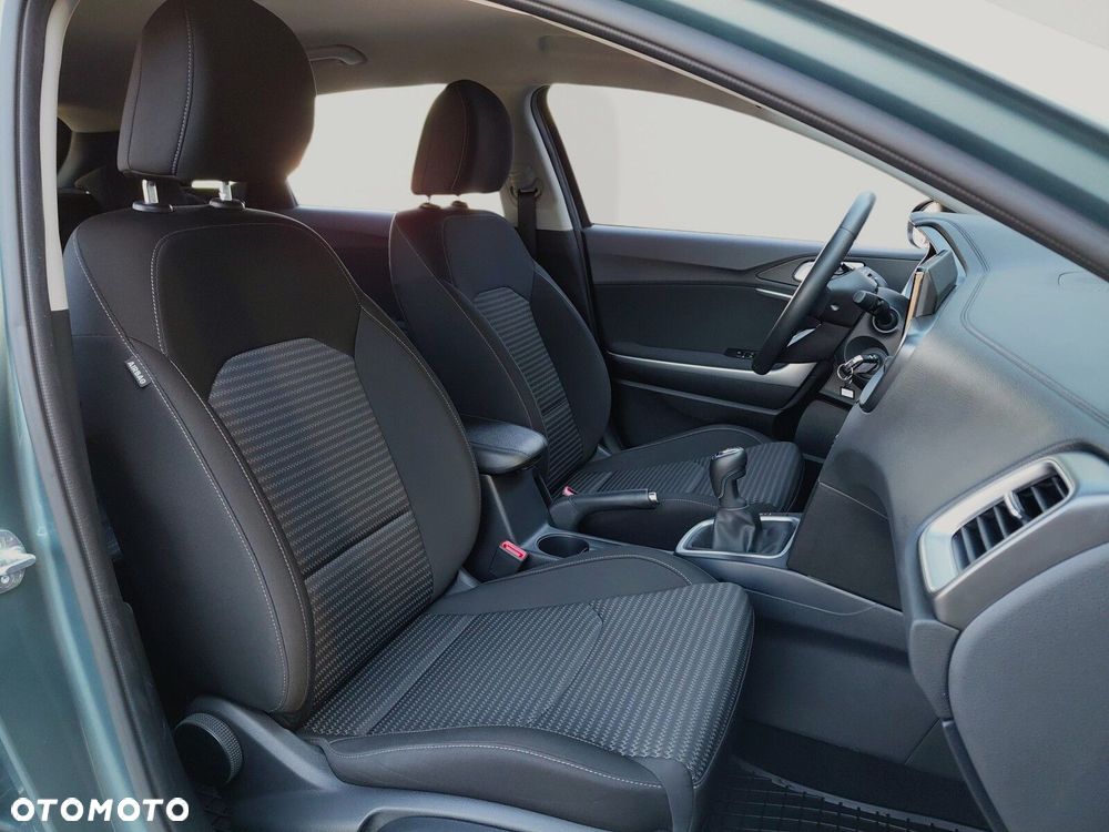 Kia Ceed 1.5 T-GDI M - 17