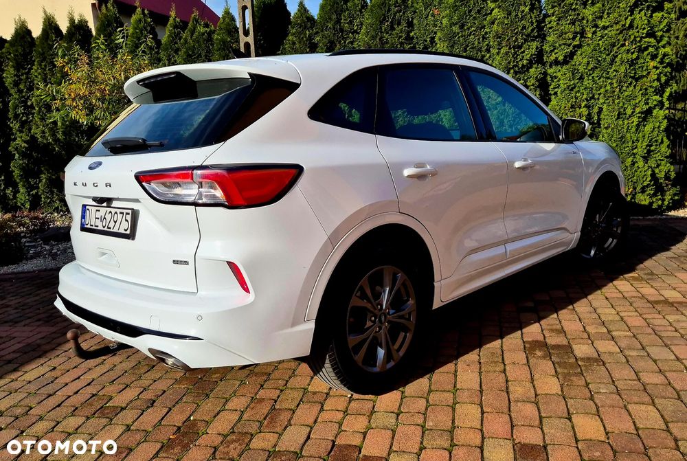 Ford Kuga Plug-in Hybrid ST-LINE - 14