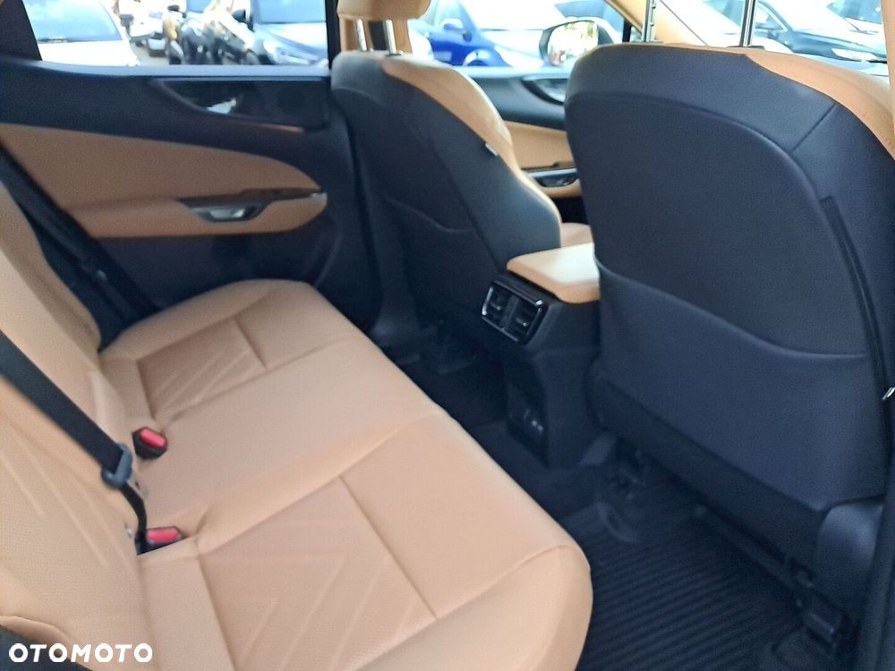 Lexus NX 350h Prestige AWD - 10